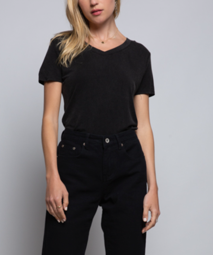 POL - Short Sleeve Relaxed V Neck Tee