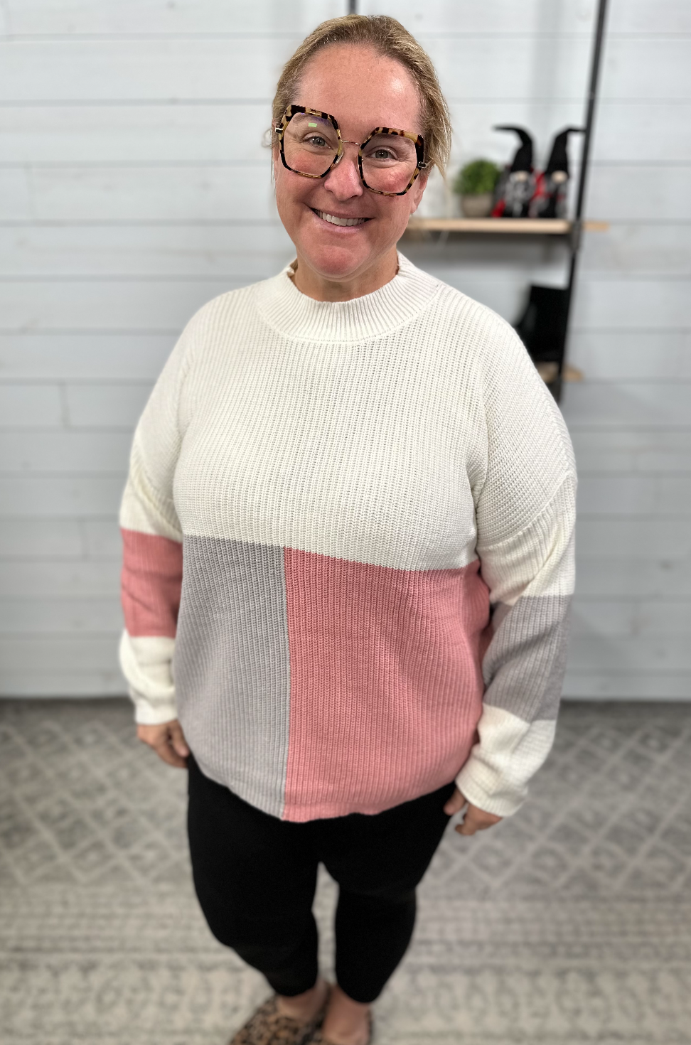 Andree by Unit - Mauve Color Block Sweater