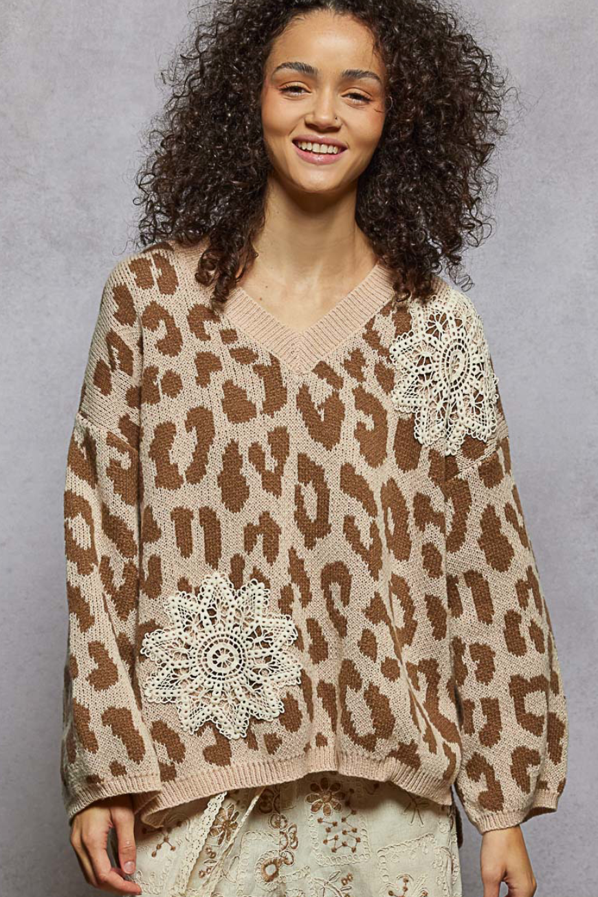 POL - Cheetah V Neck Sweater