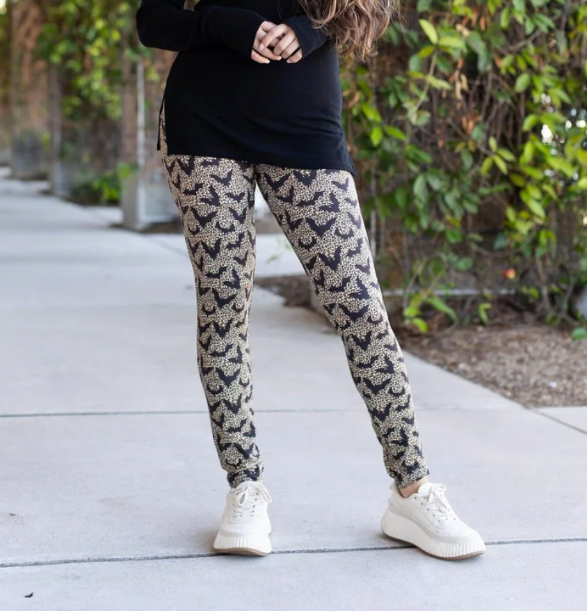 Julia Rose - Halloween Leggings - Leopard Bats