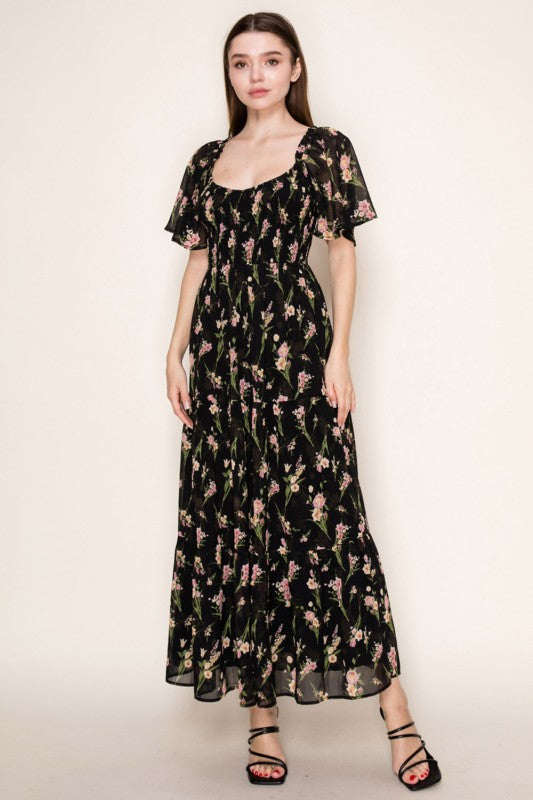 White Birch - Short sleeve floral square V-neck dress