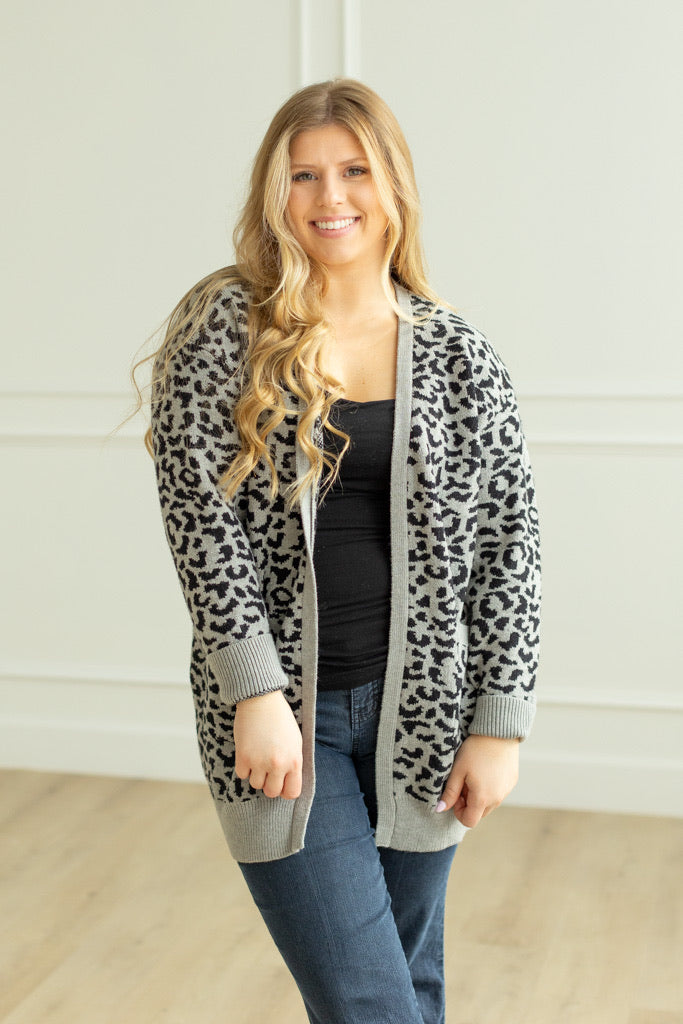 WILD LEOPARD CARDIGAN