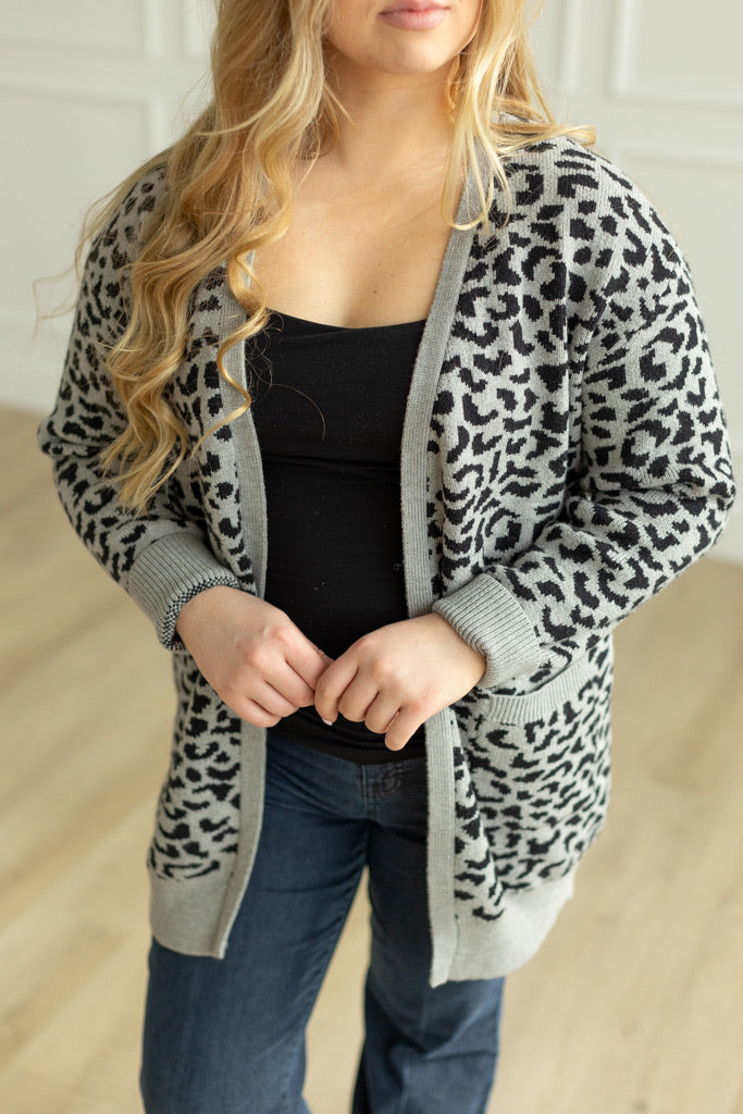 WILD LEOPARD CARDIGAN