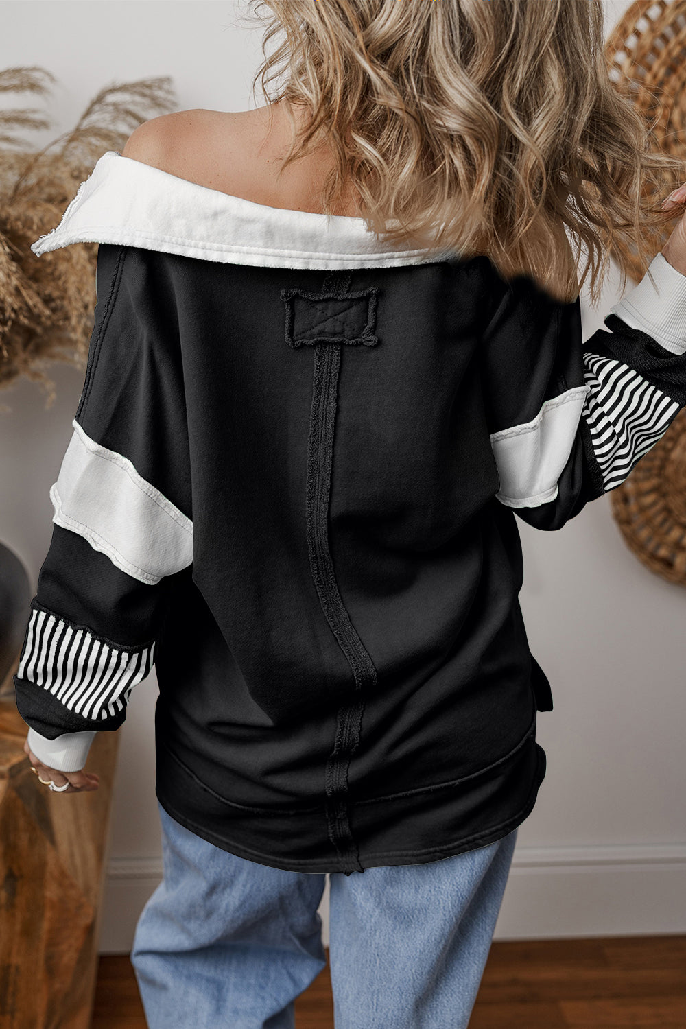 The Bouncing Doodle Collared Neck Long Sleeve Sweatshirt