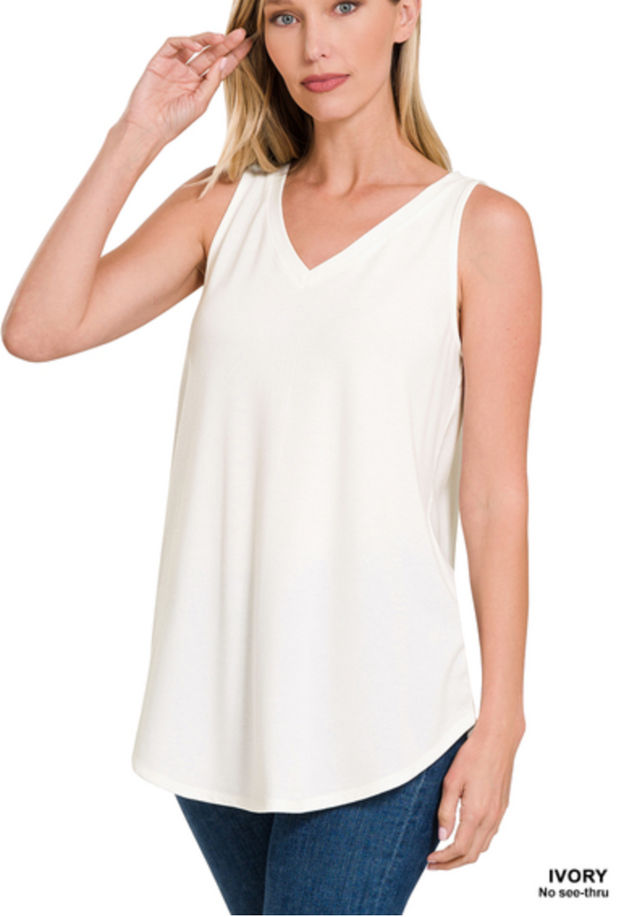 Zenana - SLEEVELESS V-NECK TOP