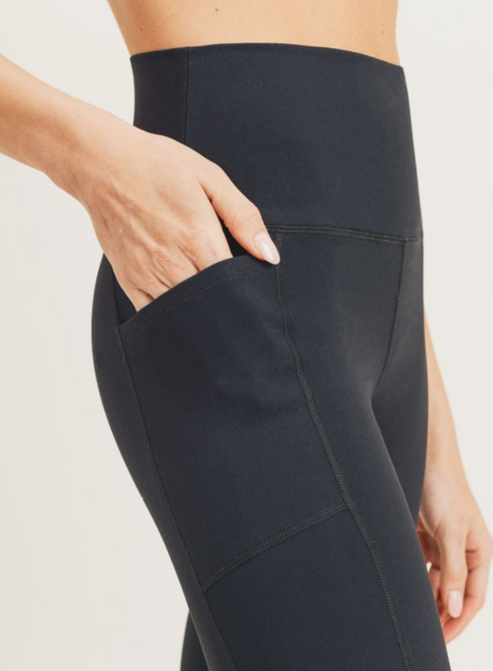 Mono B - Bermuda Bike Shorts w/Pocket (Black)