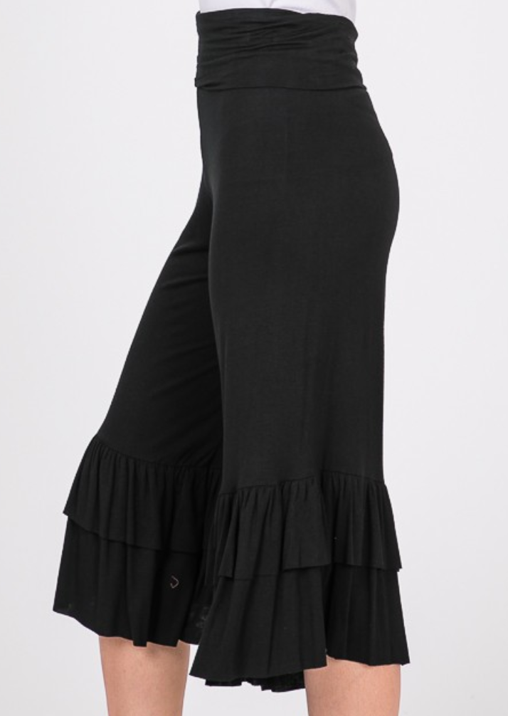 Heimish - Capri Ruffle Pants (Black)