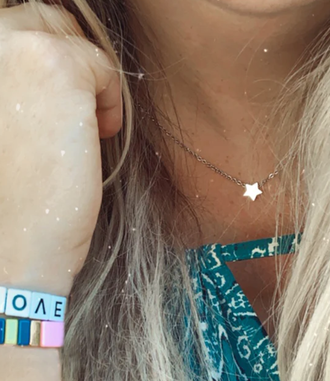 Blakeley - TINY STAR NECKLACE