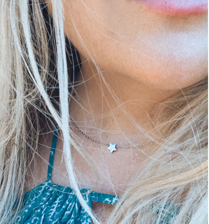 Blakeley - TINY STAR NECKLACE