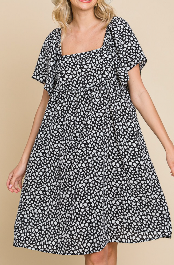 Emerald Co - Square Neck Printed Loose Fit Dress