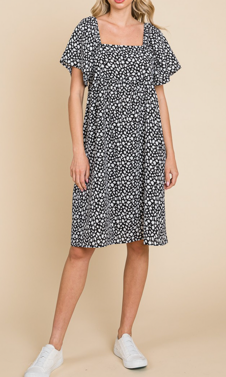 Emerald Co - Square Neck Printed Loose Fit Dress