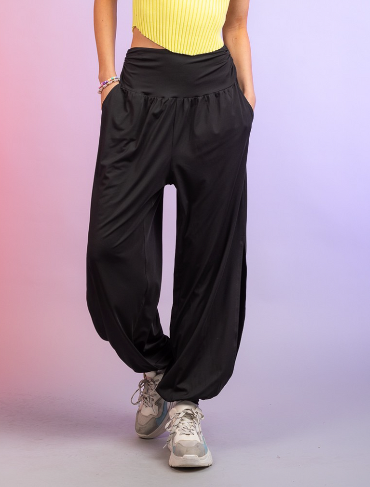Very J - High-Waisted Harem Pants w/ Pockets