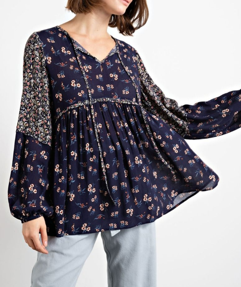 Easel - GO WITH YOU FLORAL PRINT TUNIC TOP