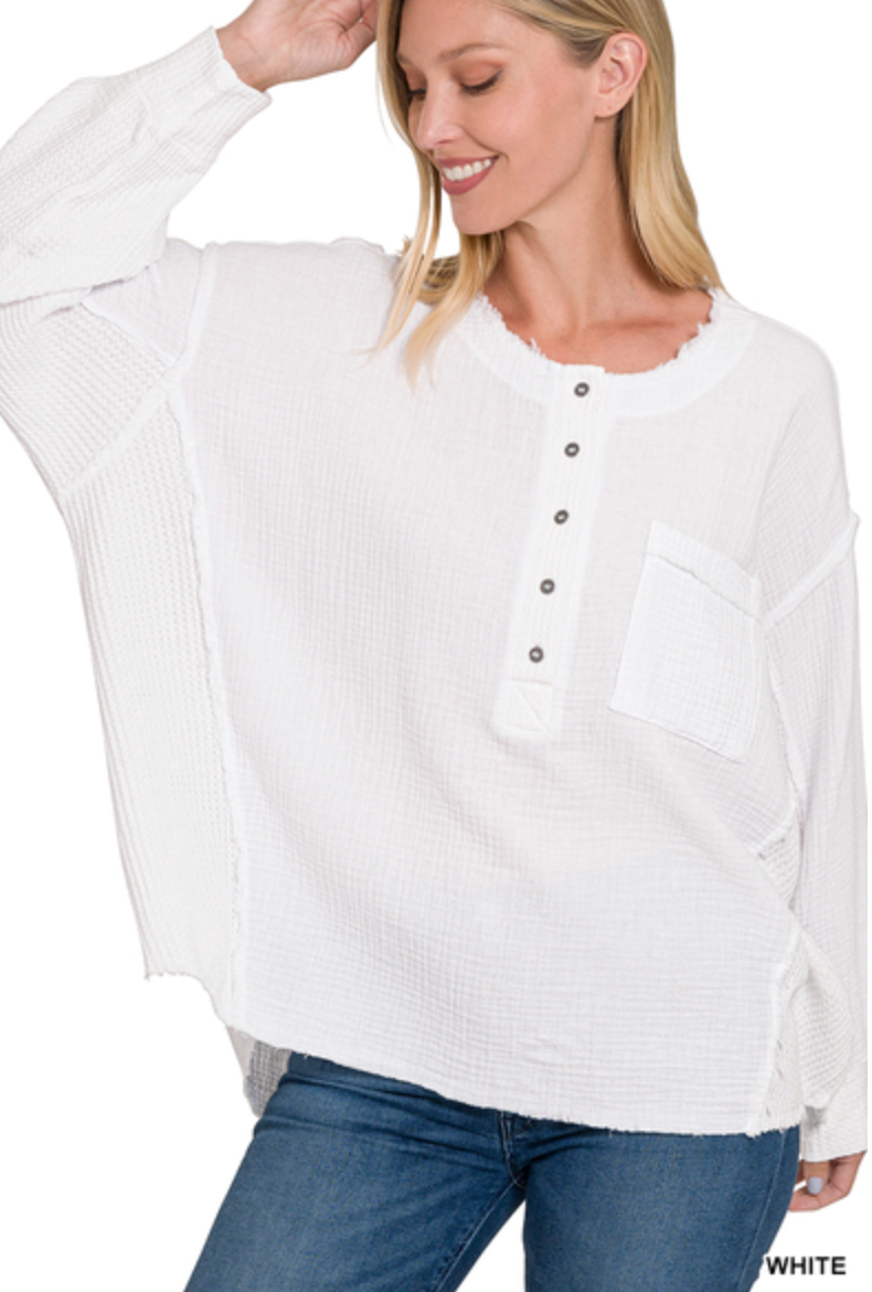 Zenana - DOUBLE GAUZE OVERSIZED 3/4 BUTTON HENLEY NECK TOP
