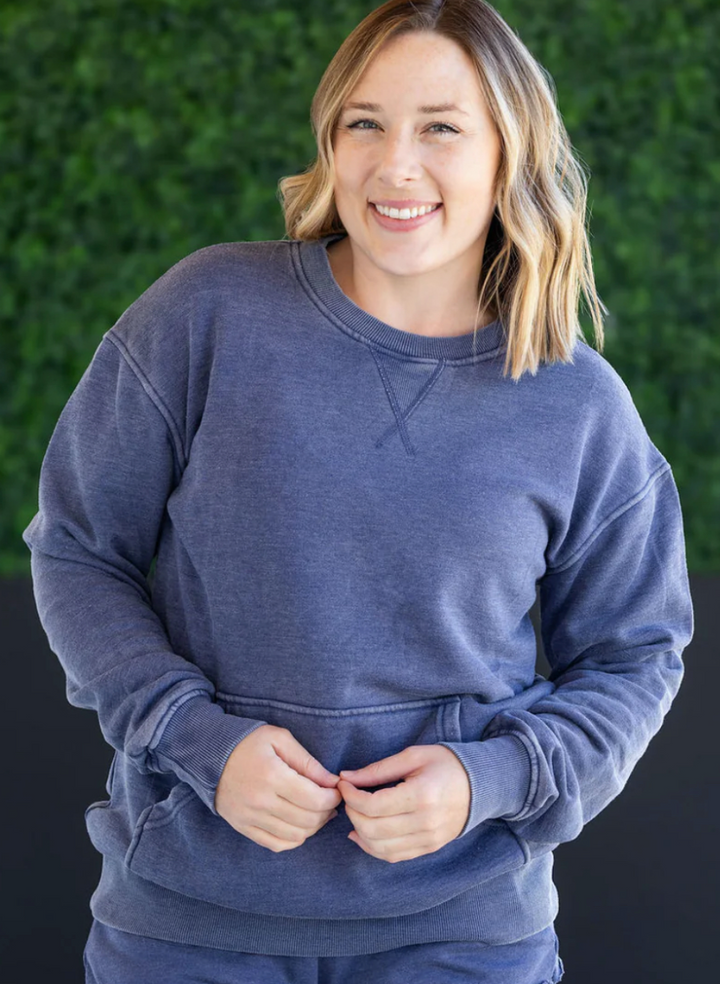 Michelle Mae - Vintage Wash Pocket Pullover