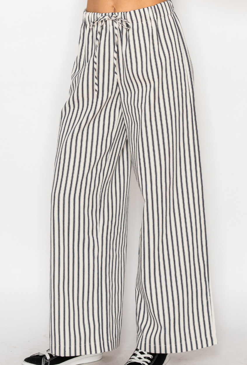 Stitch & Co Live Box May - Striped Pants