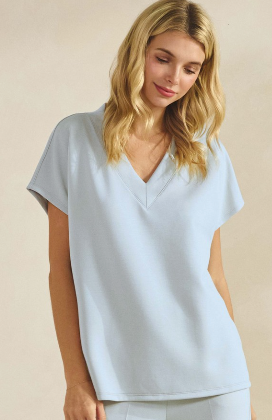 Yelete - V-Neck Lightweight Modal Scuba Top