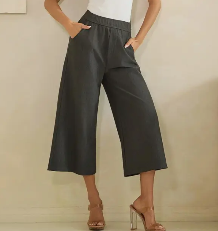 Yelete - Soft Stretch Ponte Cropped Pants