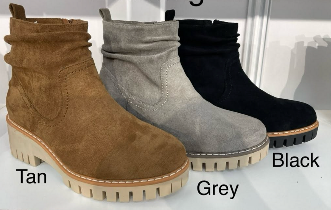 Very G - Suede Ankle Boots