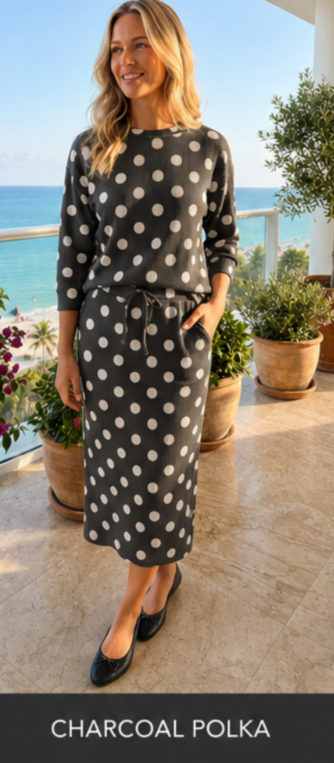 Celeste Live Box September - Polka Dot 3/4 Sleeve Top