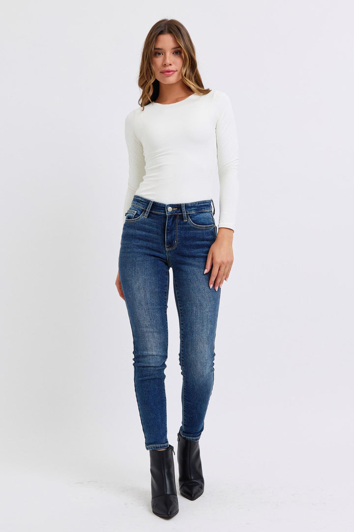 Judy Blue Full Size Mid-Rise Waist Thermal Skinny Jeans with Pockets