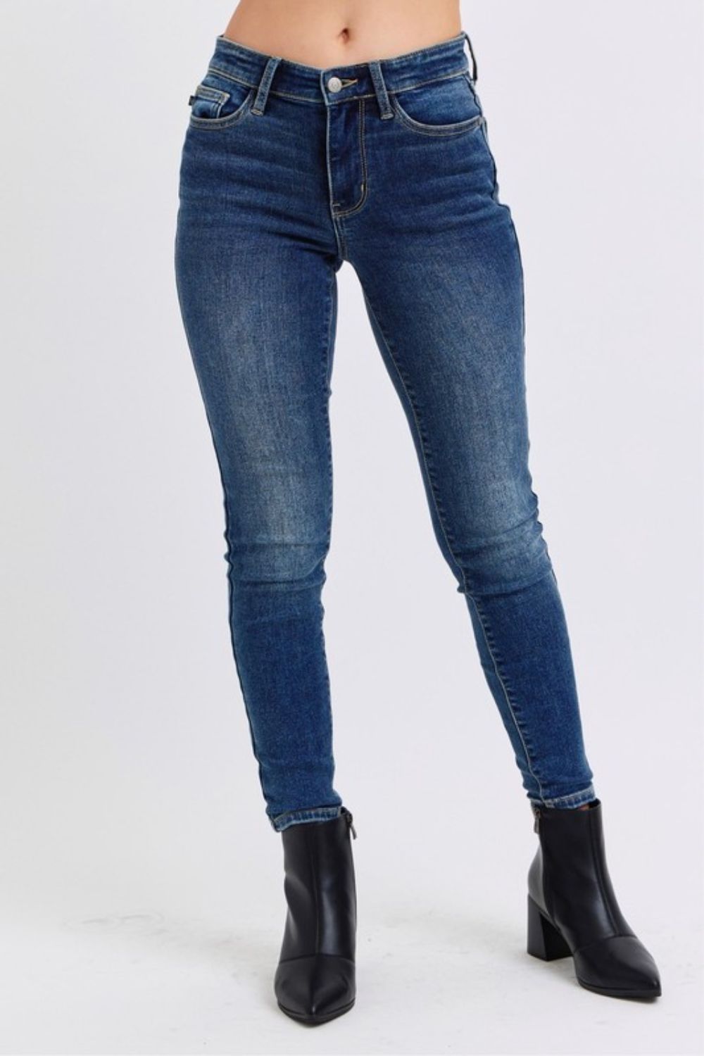 Judy Blue Full Size Mid-Rise Waist Thermal Skinny Jeans with Pockets