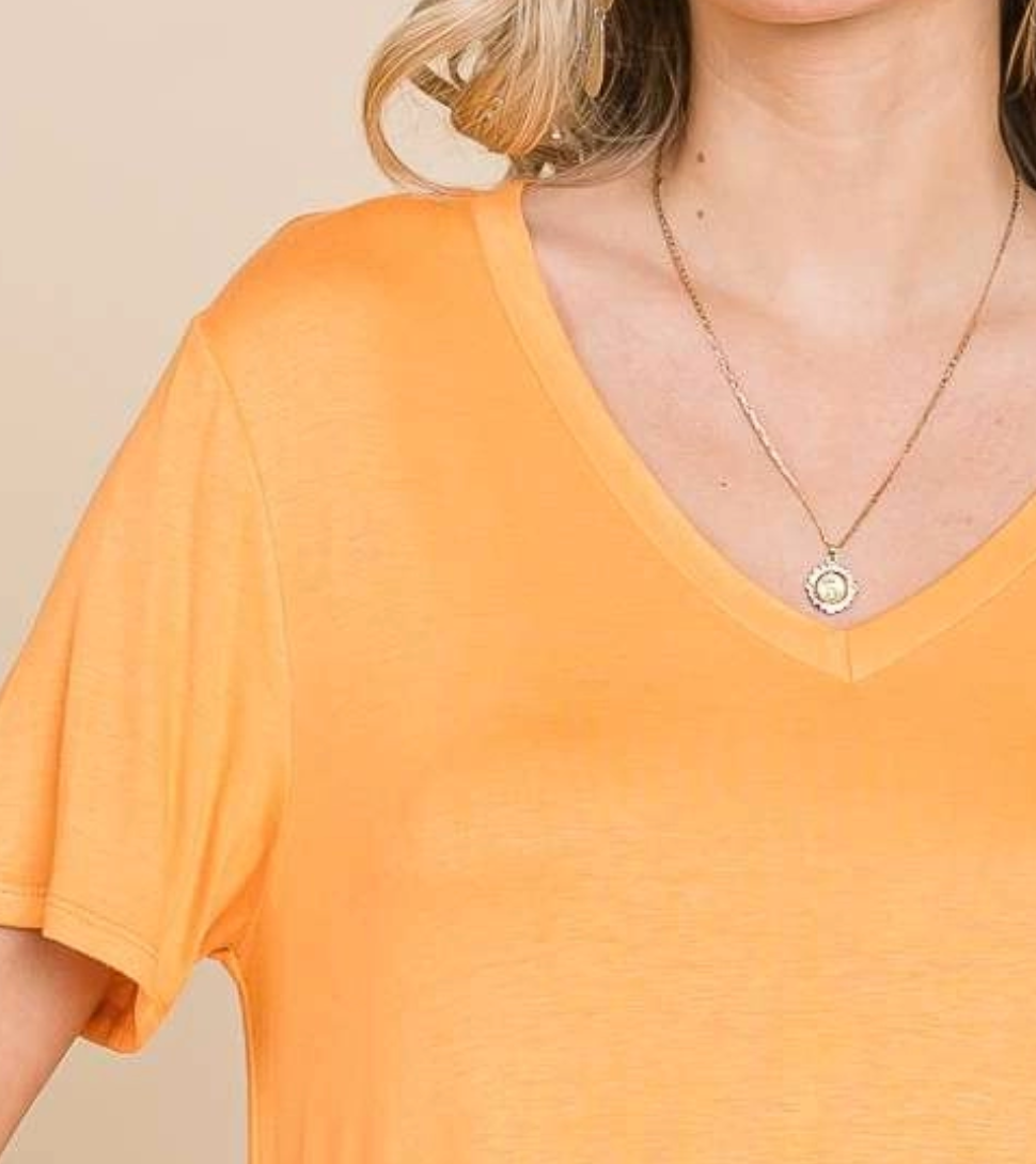 Culture Code - Semi Loose V Neck Short Sleeve Top